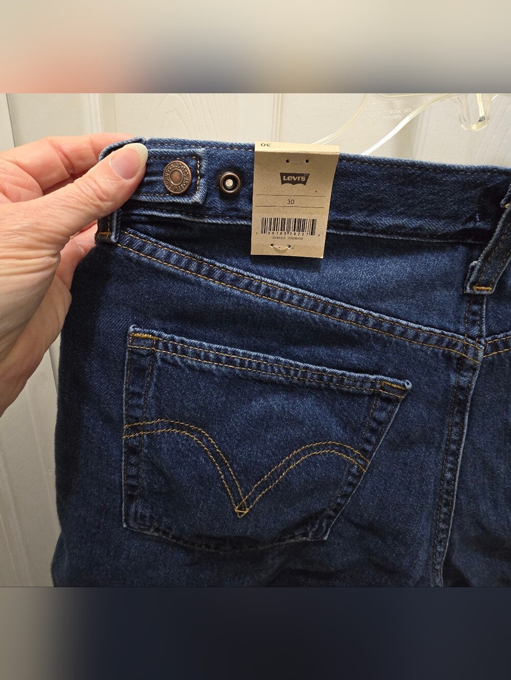 Levi's Cinch Short Size 30 - Picture 6 of 6